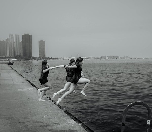 Initier les petits artistes à la sérigraphie : approches ludiques et créatives pour éveiller leur talent